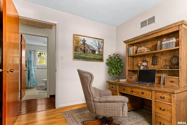 $175,000 | 5604 East Crews Avenue, Chillicothe, IL 61523