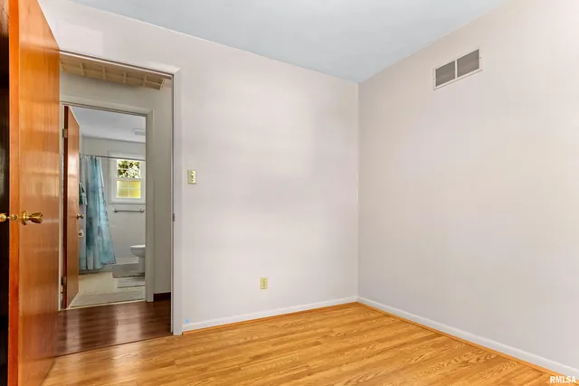 $175,000 | 5604 East Crews Avenue, Chillicothe, IL 61523