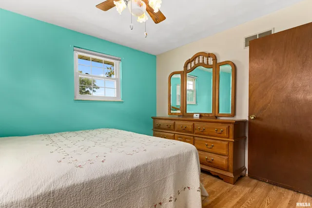 $175,000 | 5604 East Crews Avenue, Chillicothe, IL 61523