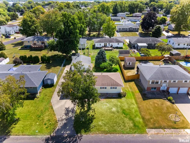 $175,000 | 5604 East Crews Avenue, Chillicothe, IL 61523