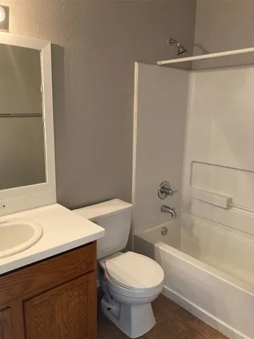 $2,000 | 14139 Concord Meadow Lane, Houston, TX 77047