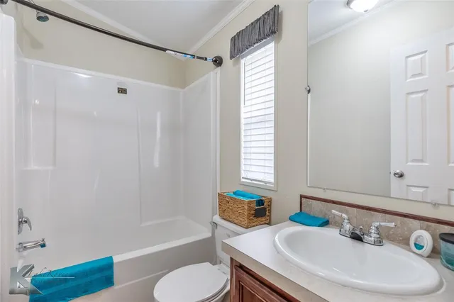 $189,900 | 4121 Fm 3326 Street East, Hawley, TX 79525