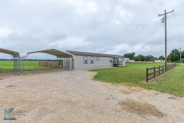 $189,900 | 4121 Fm 3326 Street East, Hawley, TX 79525