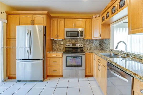 $2,800 | 6343 Pinehurst Circle, Unit D36, Fort Lauderdale, FL 33321