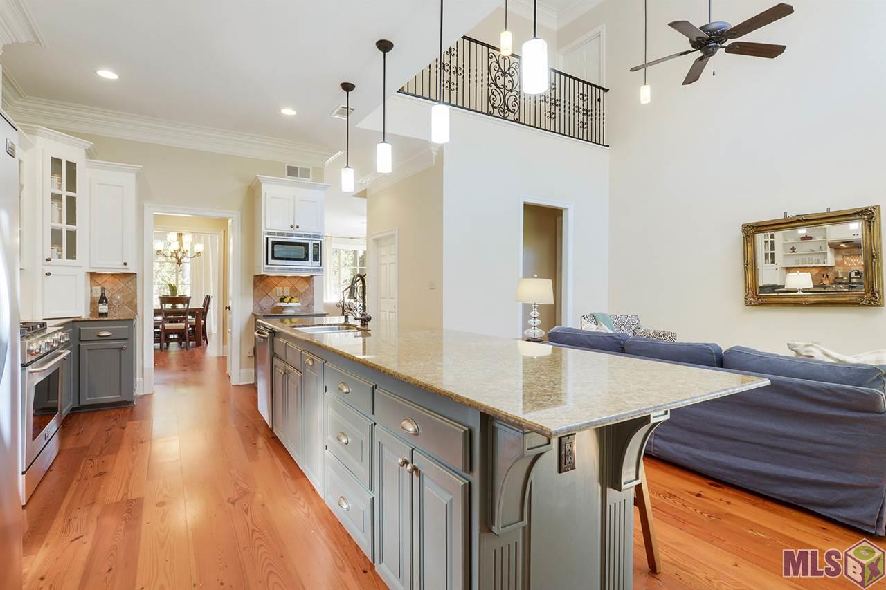 3738 Woodland Ridge Boulevard Baton Rouge, LA 70816 - Photo 6 of 16 Open kitchen area with tons of natural light and great views!