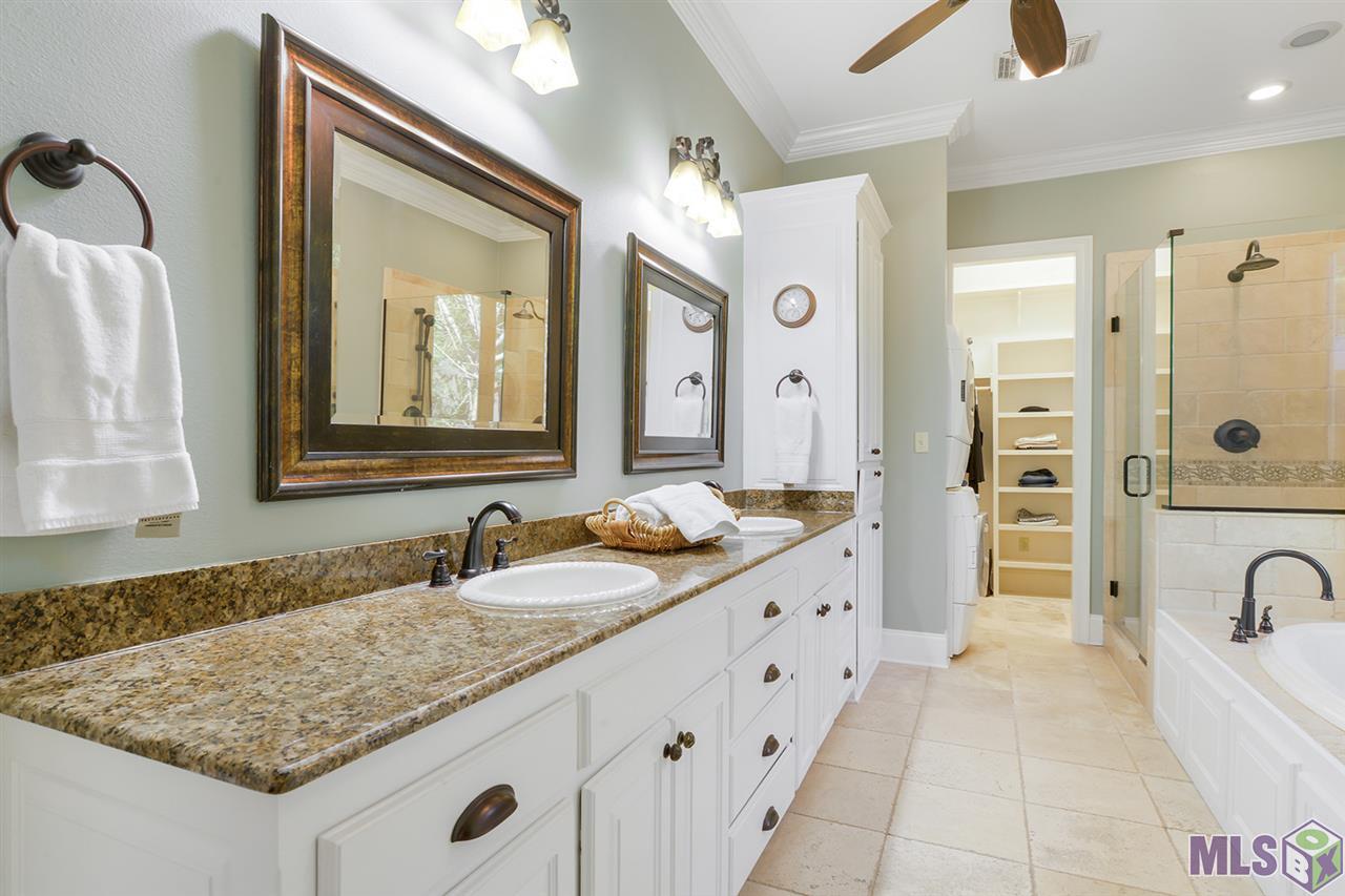 3738 Woodland Ridge Boulevard Baton Rouge, LA 70816 - Photo 9 of 16 Master bathroom with custom shower and jacuzzi.