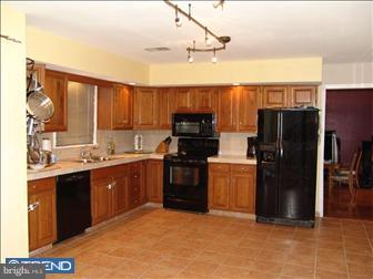 4178 Wellesley Road Bethlehem, PA 18017 - Photo 4 of 4 Gallery Image 4