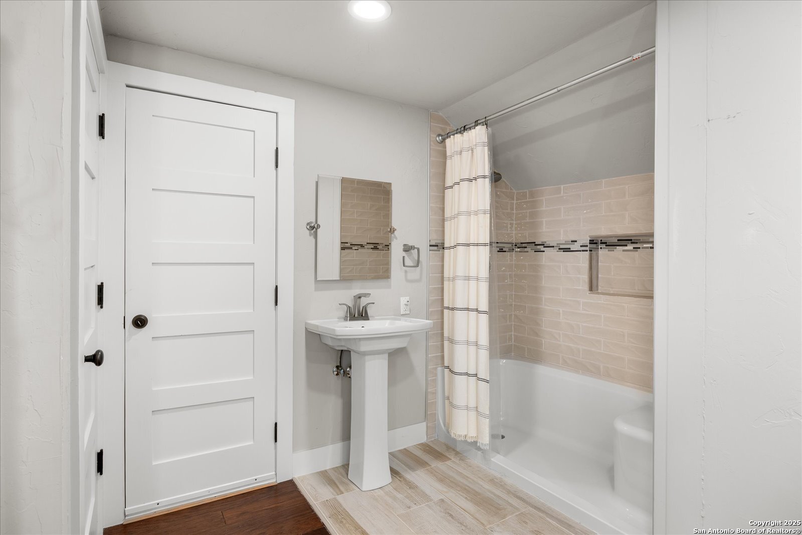 504 6th Street Comfort, TX 78013 - Photo 31 of 48 a bathroom with a shower