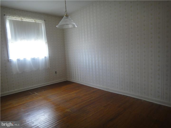 8961 Ashton Road Philadelphia, PA 19136 - Photo 8 of 12 Gallery Image 8