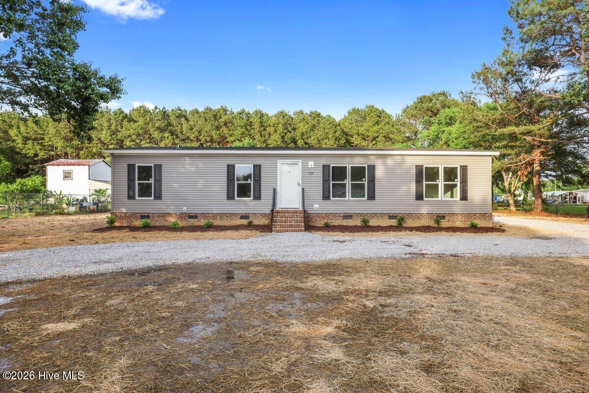 5737 Lloyd Rd-1