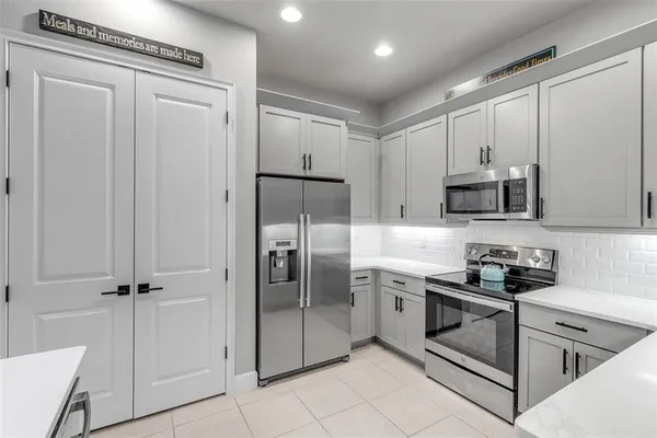 $428,000 | 13 Newhaven Lane, Ormond Beach, FL 32174