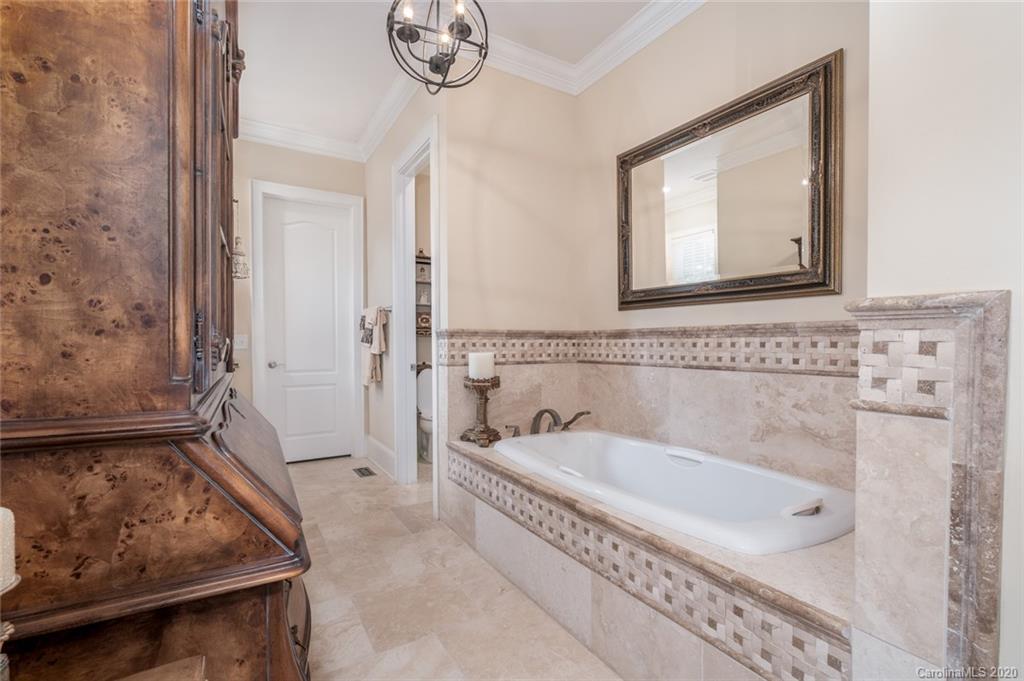 6125 Creola Road Charlotte, NC 28270 - Photo 13 of 48 Gallery Image 13