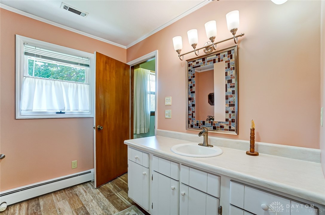 120 Tuttle Road Springfield, OH 45503 - Photo 25 of 60 MASTER BATH