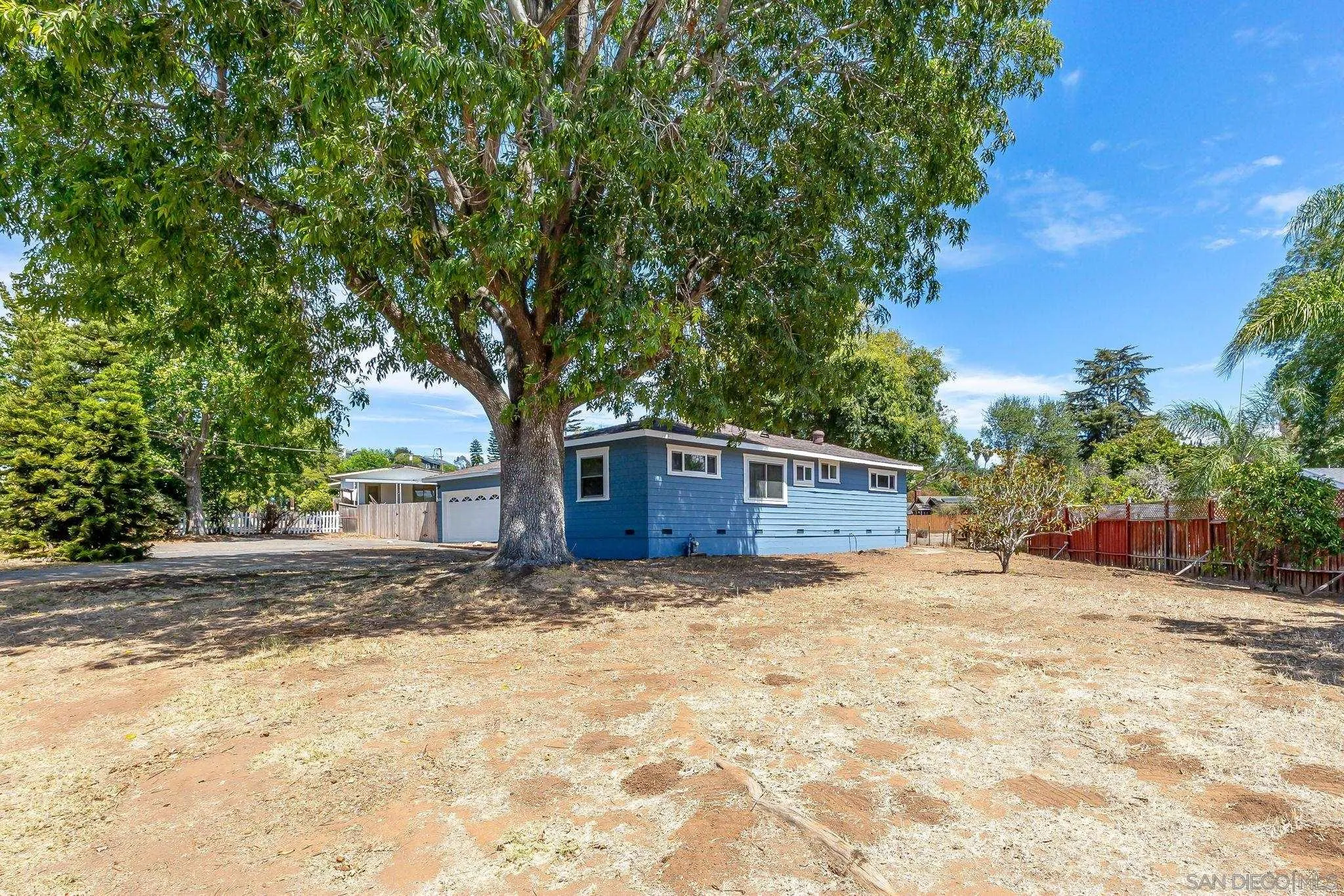 1223 Coventry Road Vista, CA 92084 - Photo 7 of 35 Gallery Image 7