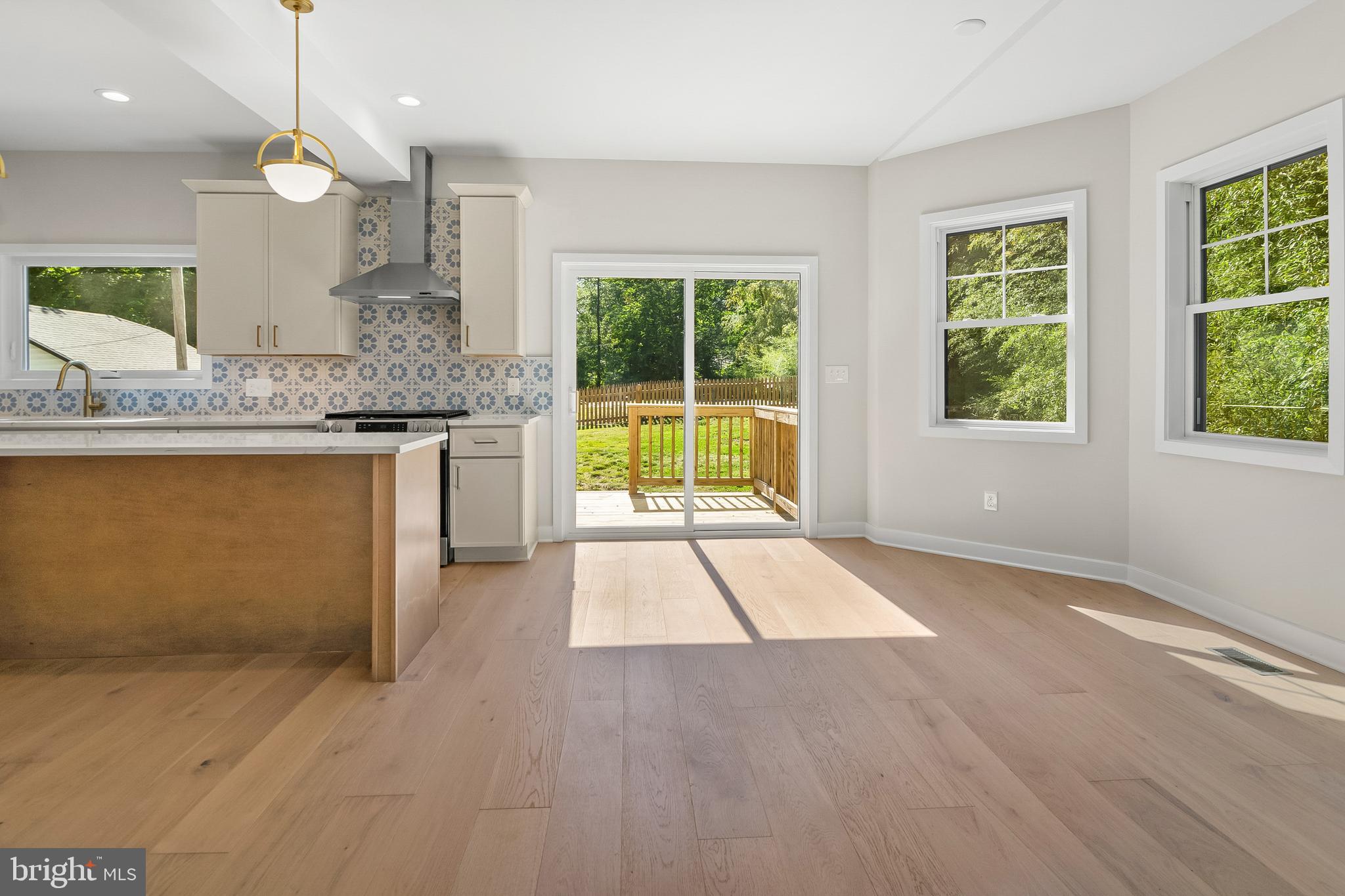 7311 Rockridge Road Baltimore, MD 21207 - Photo 7 of 23