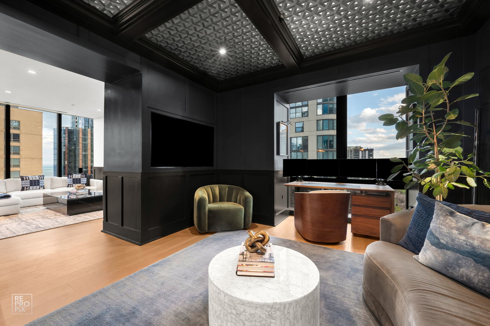 363 East Wacker Drive, Unit 2109 Chicago, IL 60601 - Photo 12 of 23