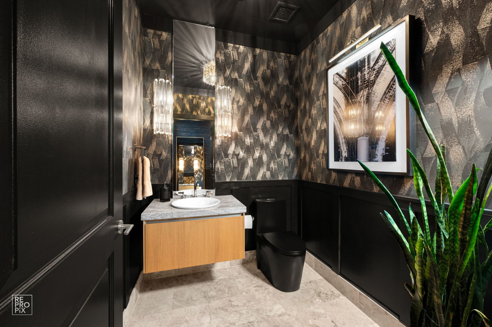 363 East Wacker Drive, Unit 2109 Chicago, IL 60601 - Photo 4 of 23