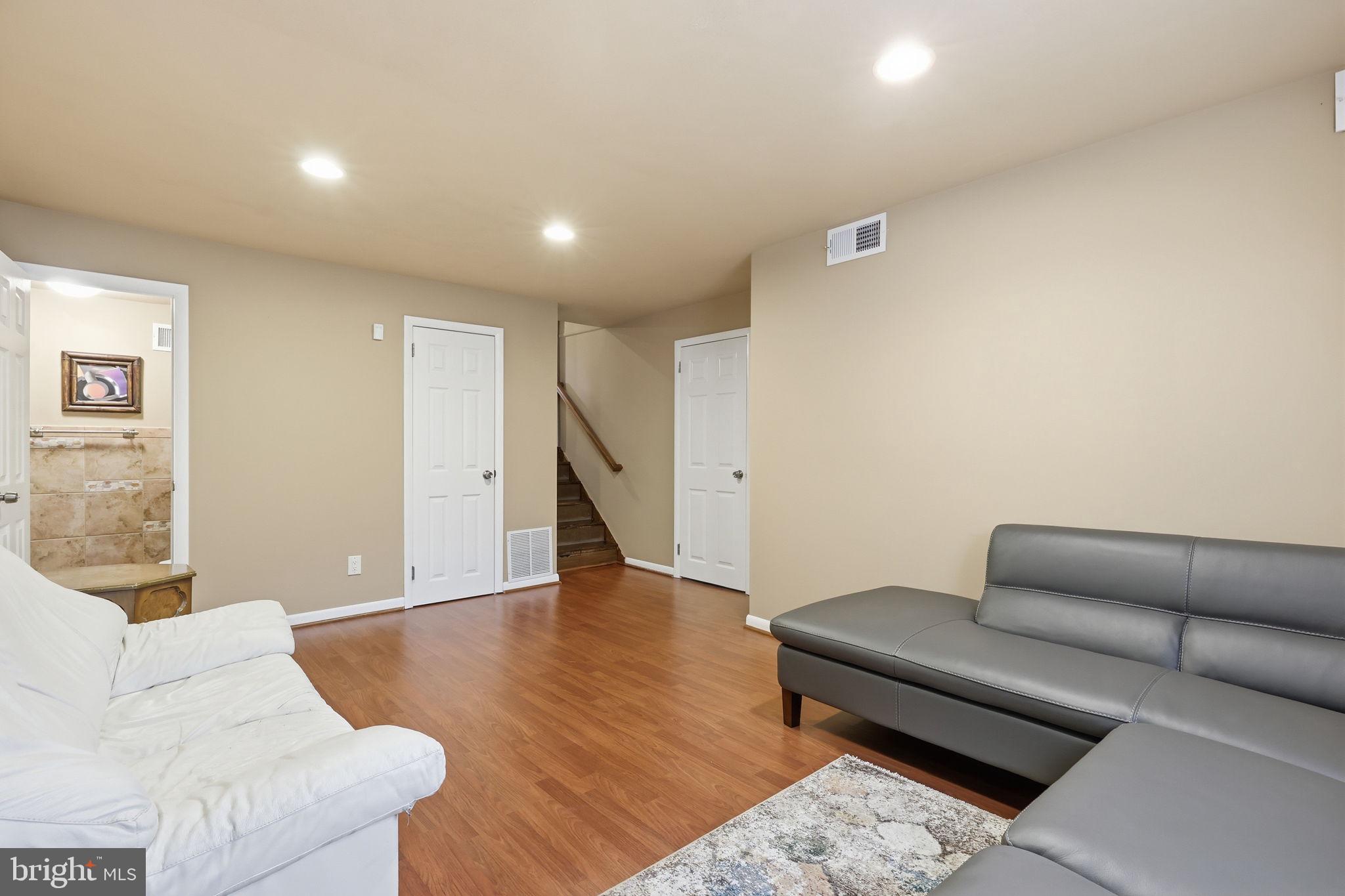 1111 Harriett Road Huntingdon Valley, PA 19006 - Photo 33 of 49