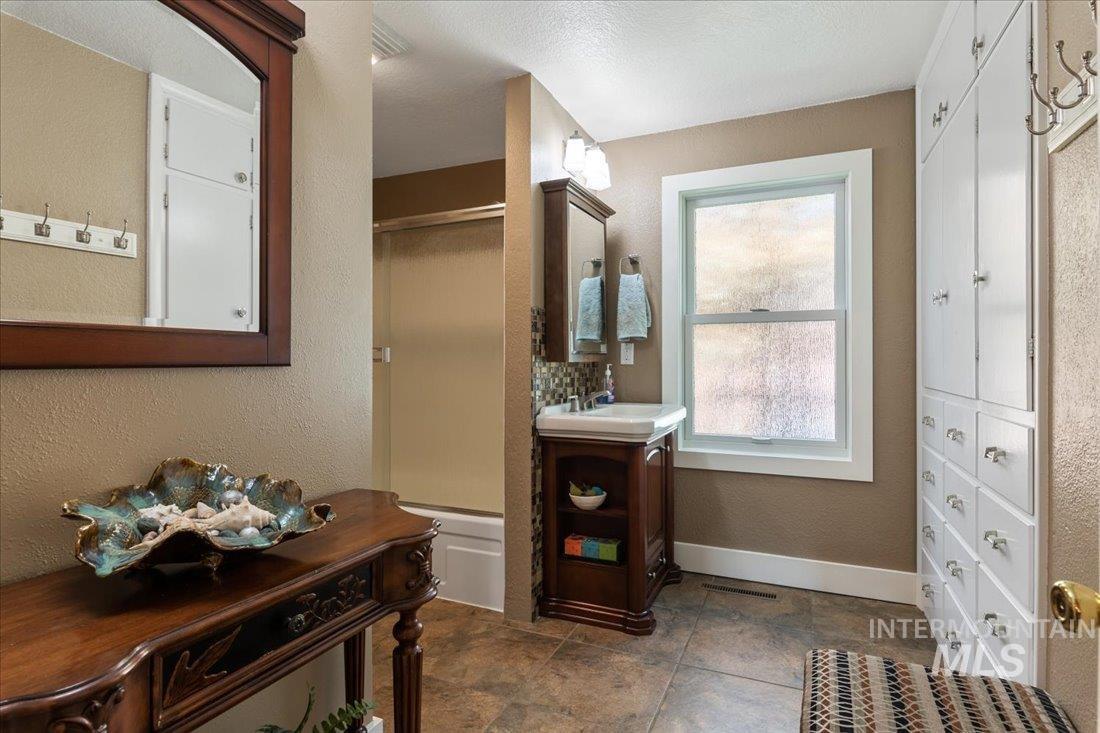 2401 North 26th Street Boise, ID 83702 - Photo 22 of 50