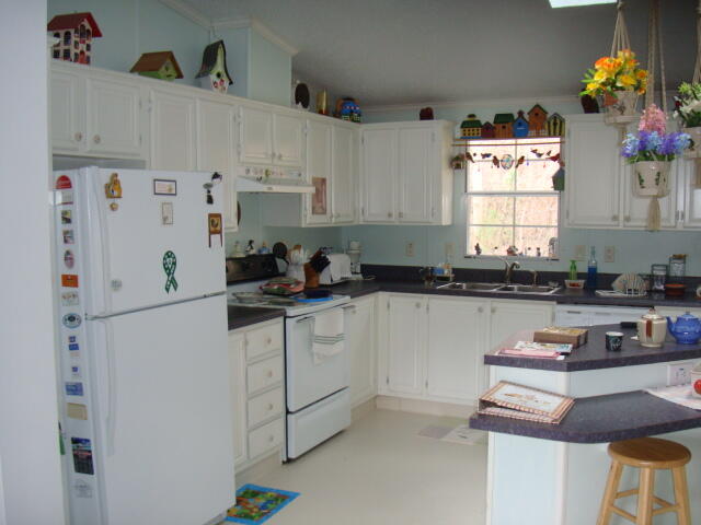 1147 Berry Road Elizabethton, TN 37643 - Photo 13 of 29 DSC03270
