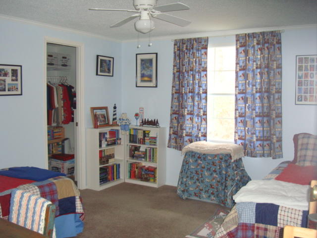 1147 Berry Road Elizabethton, TN 37643 - Photo 14 of 29 DSC03274