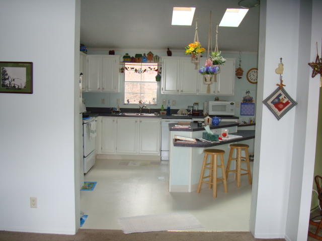 1147 Berry Road Elizabethton, TN 37643 - Photo 23 of 29 DSC03294