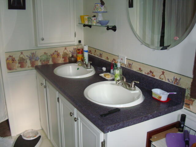 1147 Berry Road Elizabethton, TN 37643 - Photo 10 of 29 DSC02020