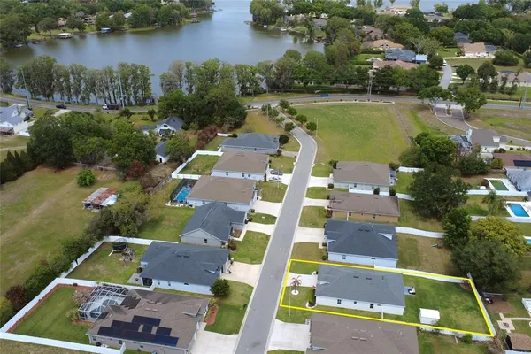 $395,000 | 123 Eloise Oaks Drive, Winter Haven, FL 33884