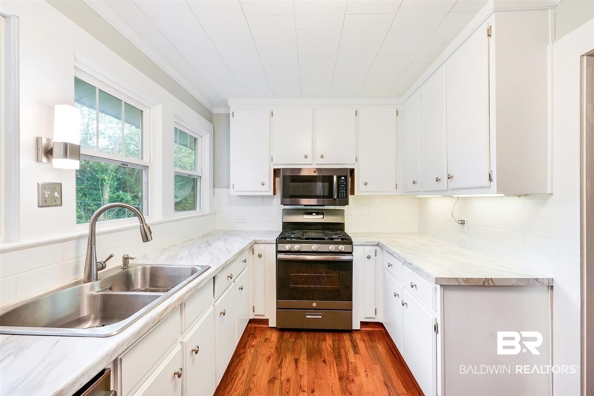 2664 Demetropolis Road Mobile, AL 36693 - Photo 8 of 28