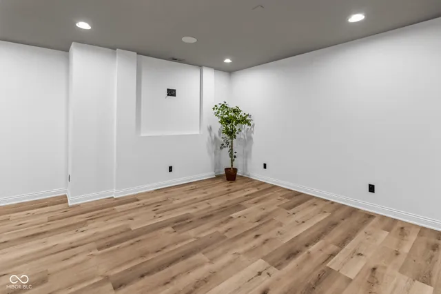 $5,975 | 11390 Heron Pass, Fishers, IN 46037