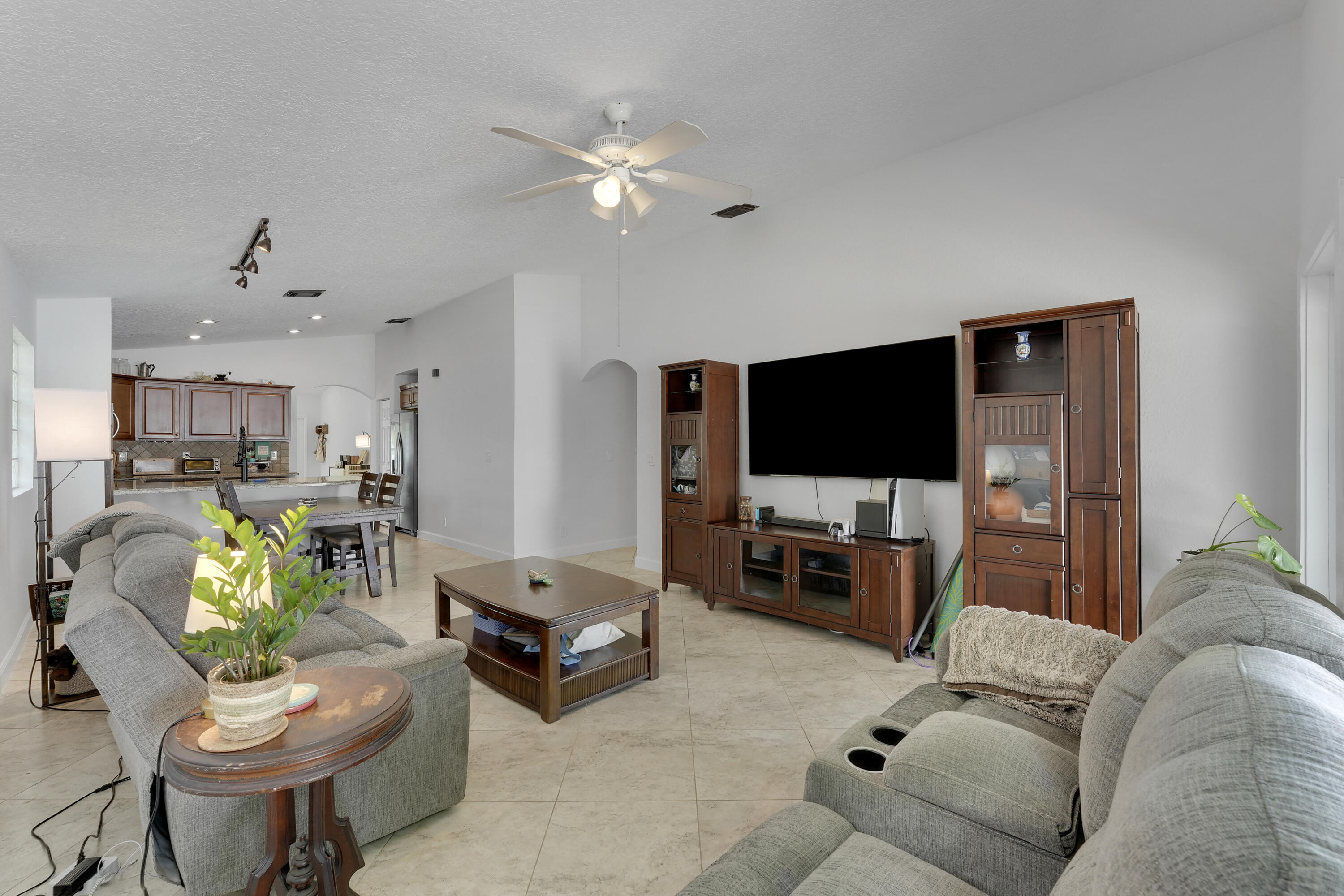 1017 Fosters Mill Road Boynton Beach, FL 33436 - Photo 24 of 44 House-12