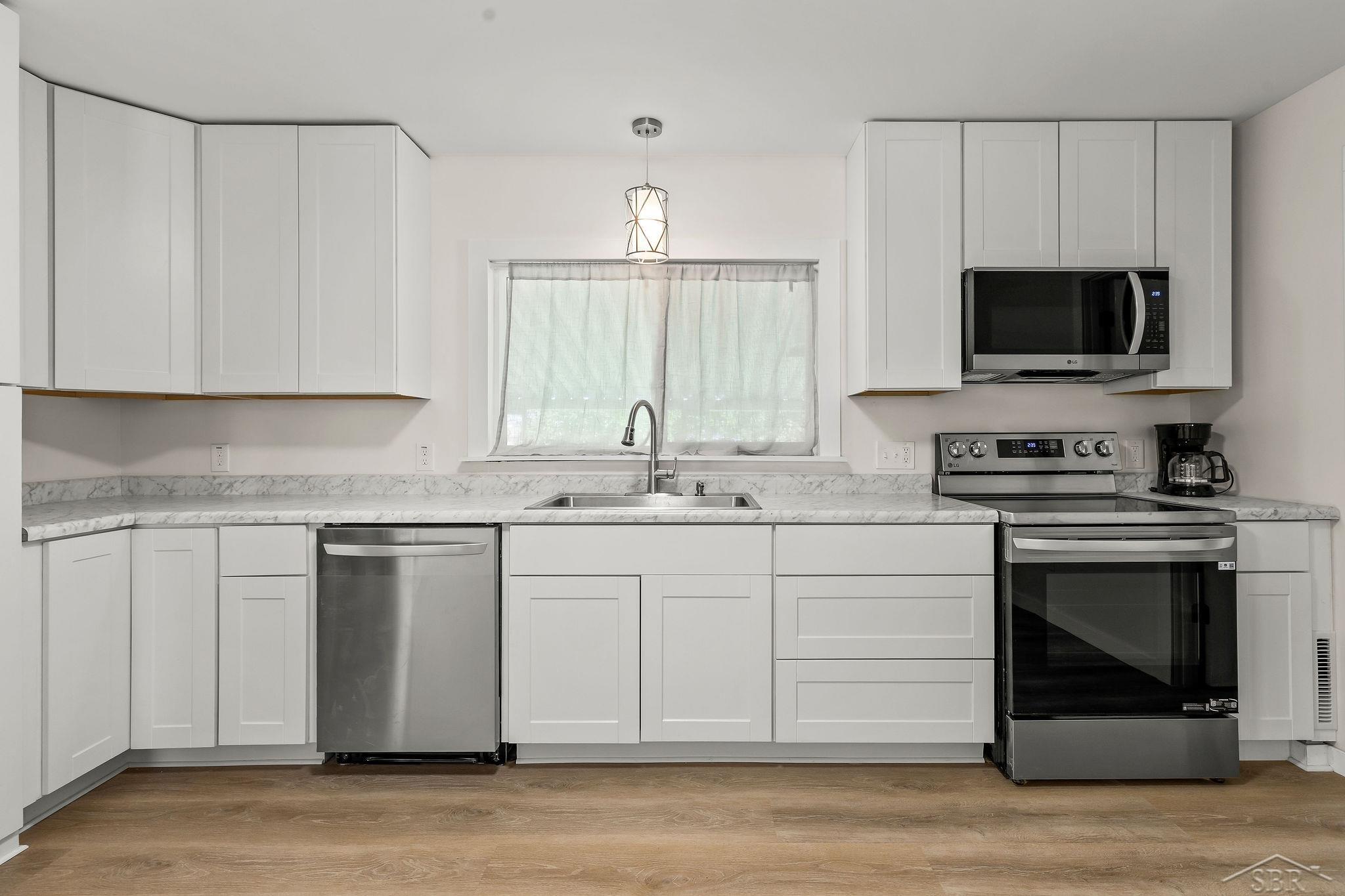 305 Braddock Street Bay City, MI 48708 - Photo 11 of 36