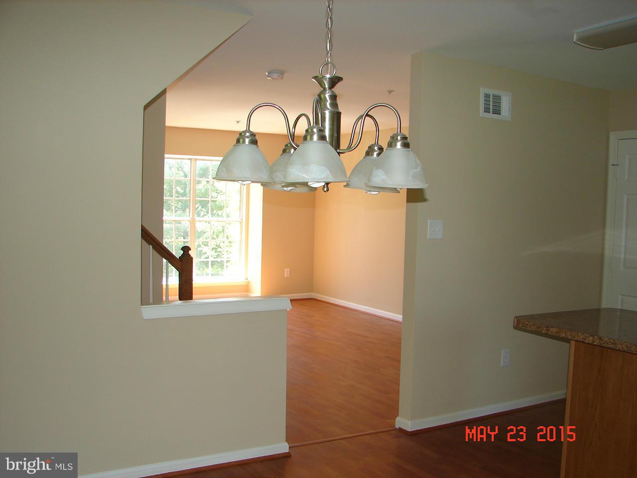 7560 Maury Road Baltimore, MD 21244 - Photo 4 of 12 Dining Room