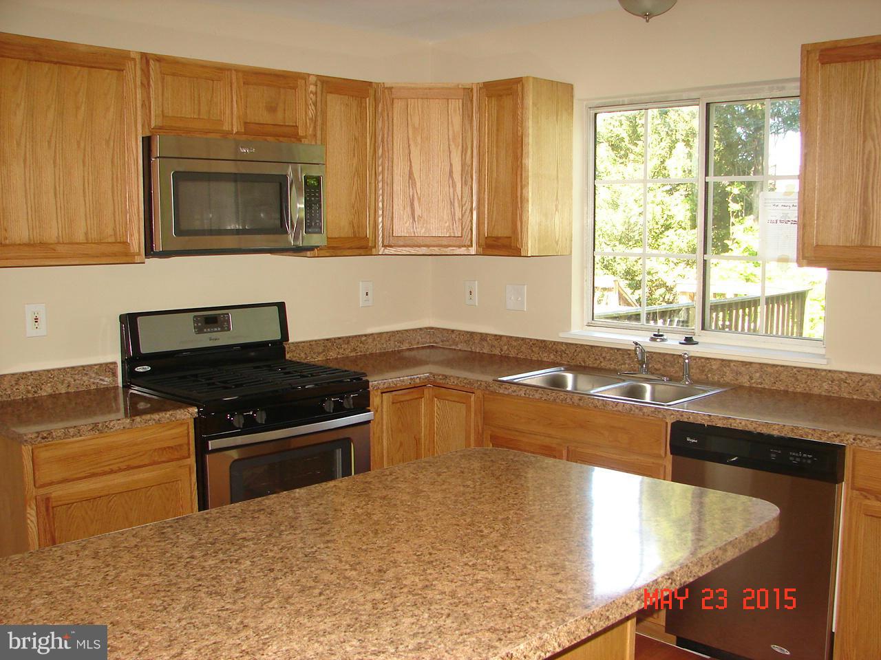 7560 Maury Road Baltimore, MD 21244 - Photo 5 of 12 Kitchen
