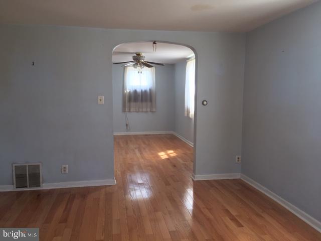 3553 Rhawn Street Philadelphia, PA 19136 - Photo 4 of 21 Gallery Image 4