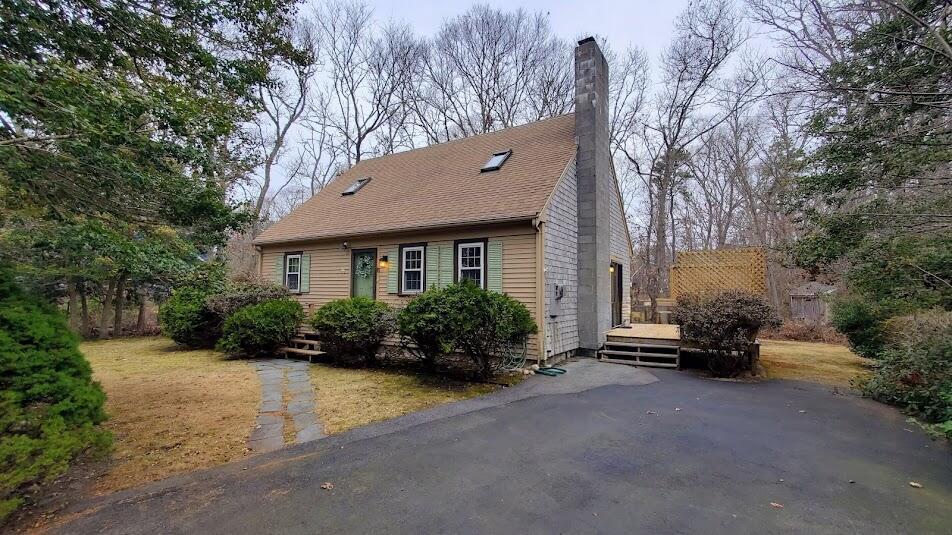 6 Highview Avenue Mashpee, MA 02649 - Photo 1 of 20 20260330_084706~2