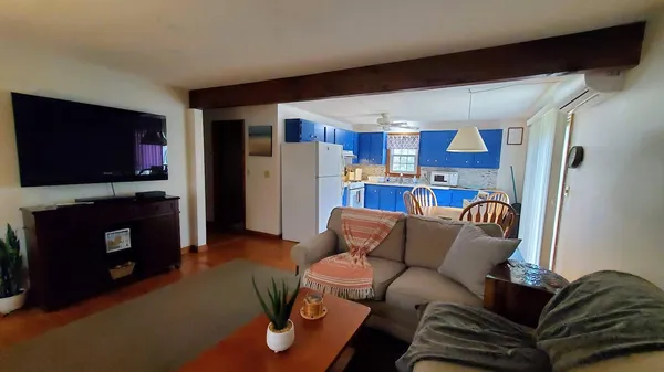 $3,200 | 6 Highview Avenue, Mashpee, MA 02649