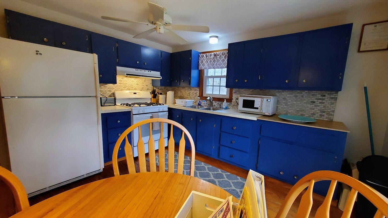 6 Highview Avenue Mashpee, MA 02649 - Photo 4 of 20 20260330_085215~2