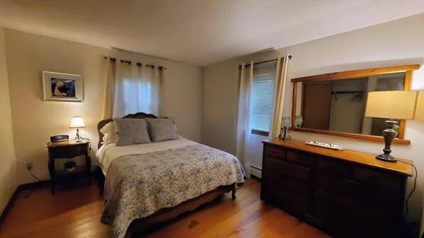 $3,200 | 6 Highview Avenue, Mashpee, MA 02649
