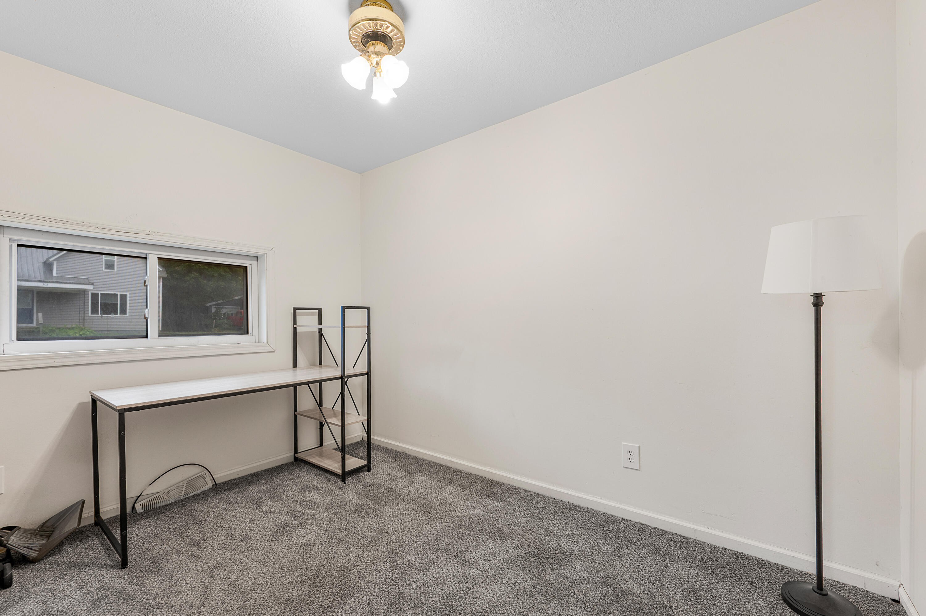 1024 Laurel Street Cadillac, MI 49601 - Photo 11 of 28 1024-LaurelSt-Cadillac-13