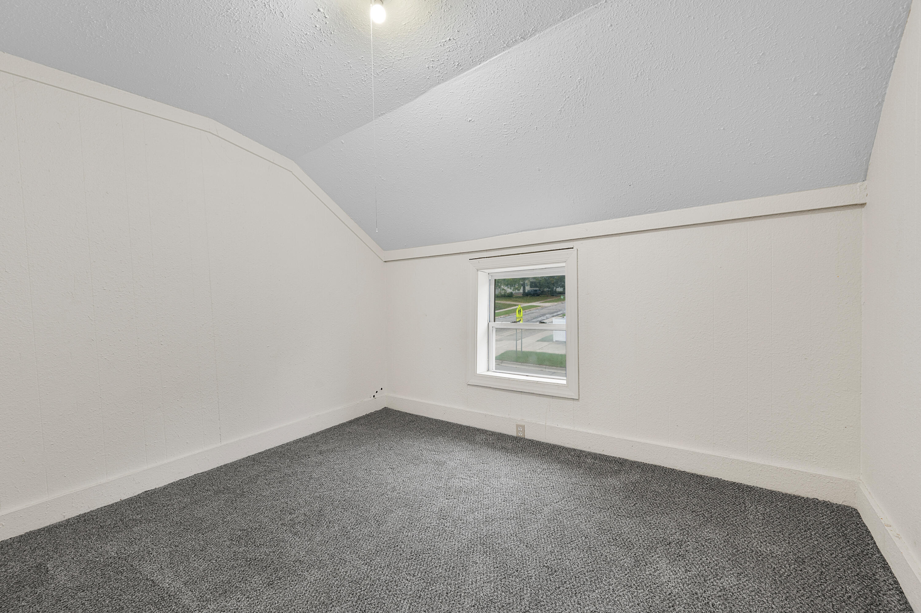 1024 Laurel Street Cadillac, MI 49601 - Photo 14 of 28 1024-LaurelSt-Cadillac-15