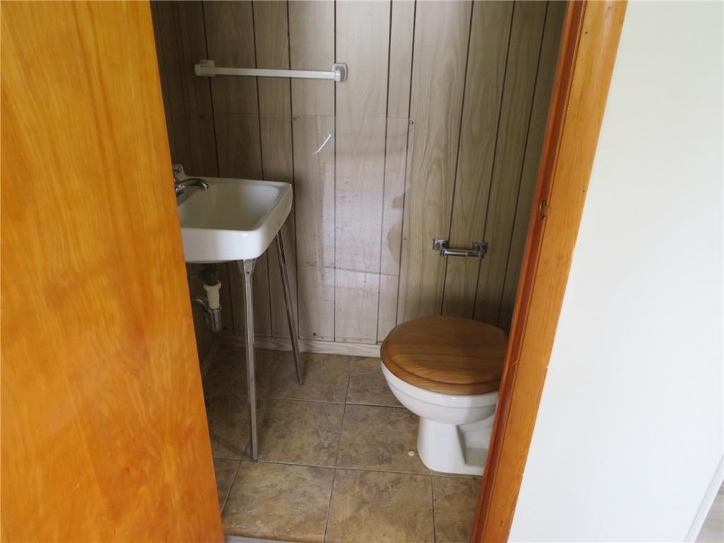 127 Maple Street Rochester, PA 15074 - Photo 14 of 39