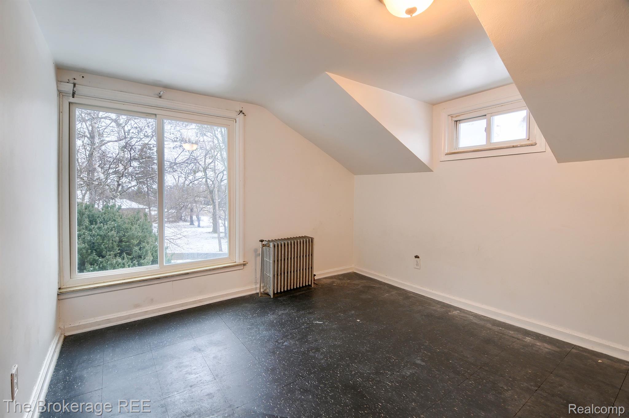 4047 South Center Road Burton, MI 48519 - Photo 28 of 48 Gallery Image 28