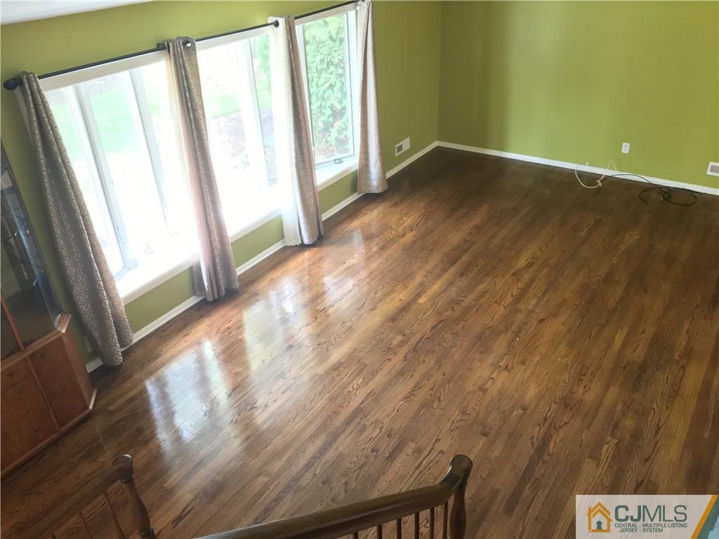 43 Agate Road East Brunswick, NJ 08816 - Photo 3 of 11 Gallery Image 3