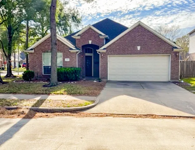 $2,500 | 4914 Surrey Park Circle, Katy, TX 77494