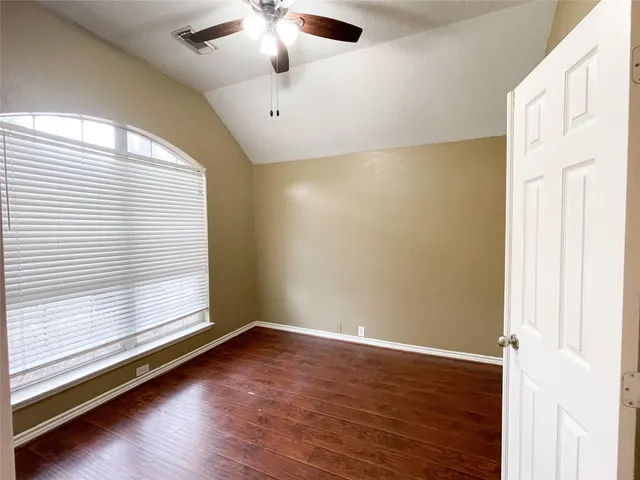 $2,500 | 4914 Surrey Park Circle, Katy, TX 77494