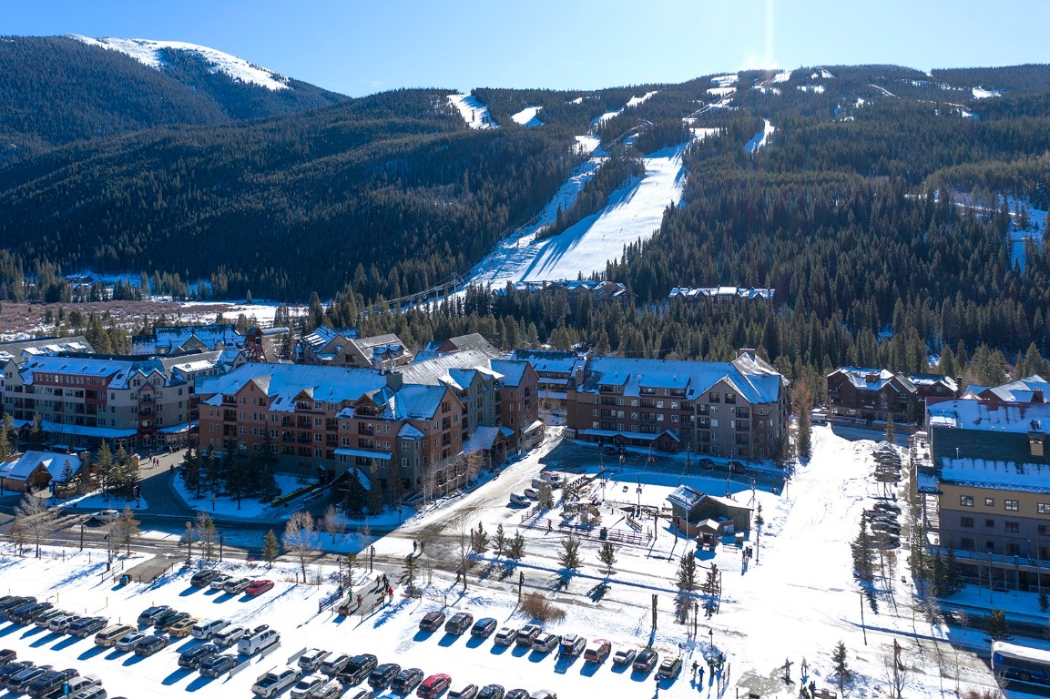 100 Dercum Square, Unit 8386 Keystone, CO 80435 - Photo 8 of 34 a view of a chairs and tables in a patio