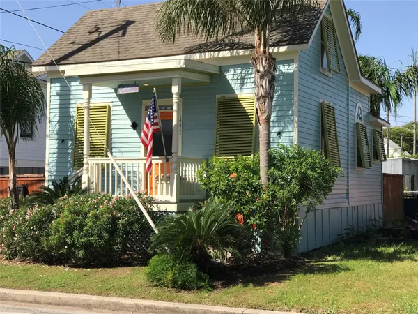 $1,450 | 1111 14th Street, Galveston, TX 77550