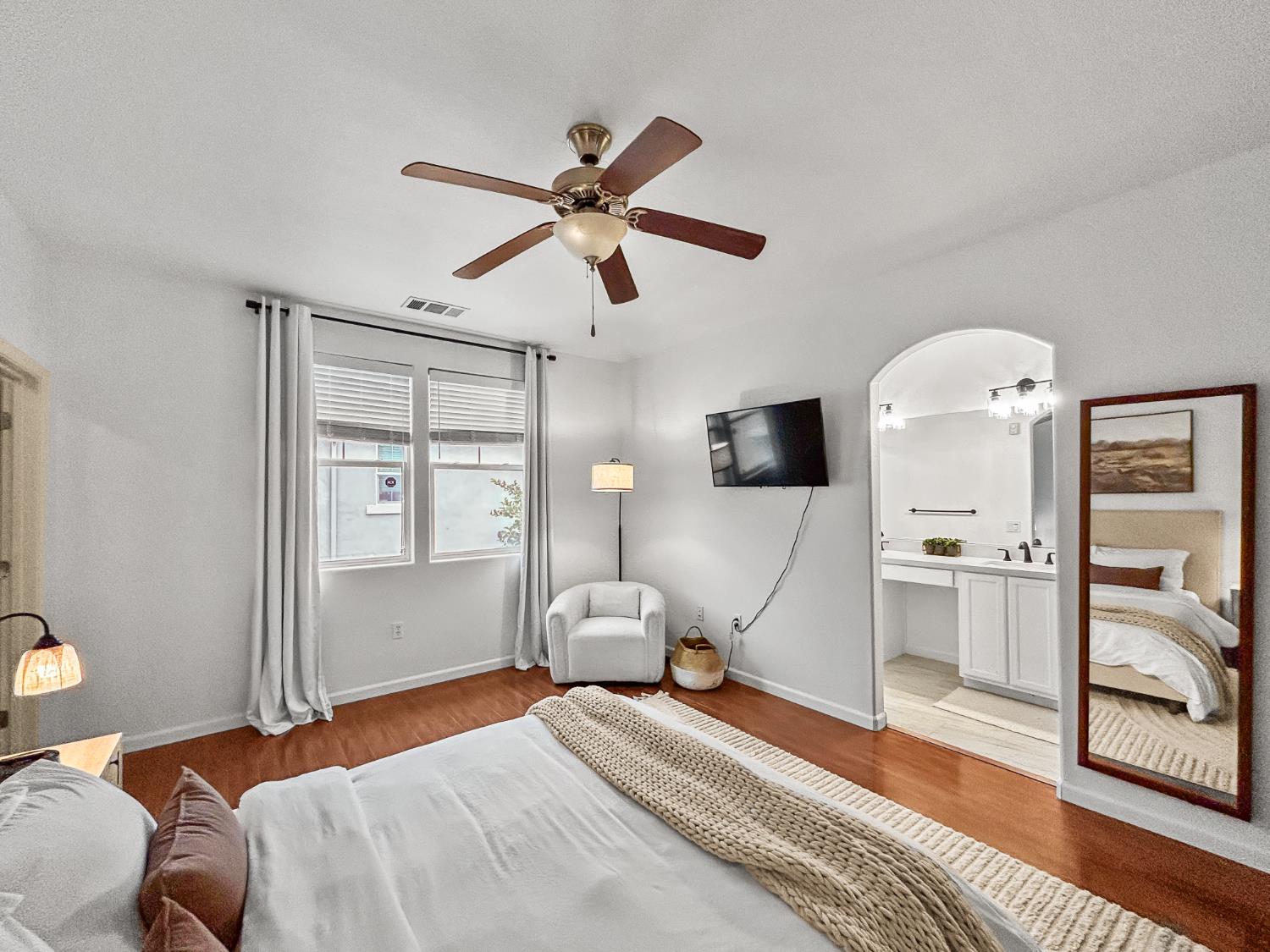 365 Raphael Lane Clovis, CA 93611 - Photo 17 of 35