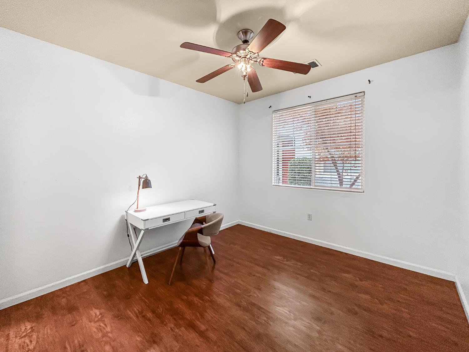 365 Raphael Lane Clovis, CA 93611 - Photo 20 of 35